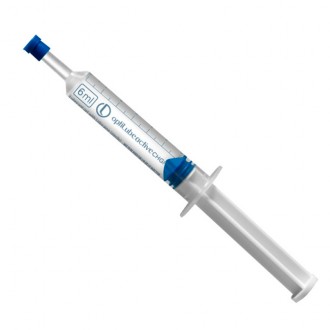 Jeringa con gel estéril...